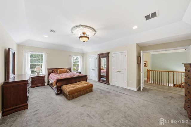 20 Sleepy Hollow Road, Denville, NJ 07834