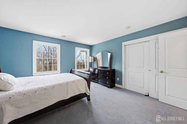 20 Sleepy Hollow Road, Denville, NJ 07834