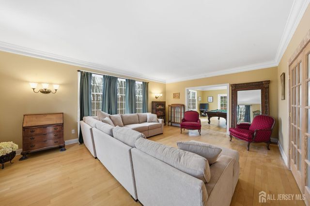 20 Sleepy Hollow Road, Denville, NJ 07834