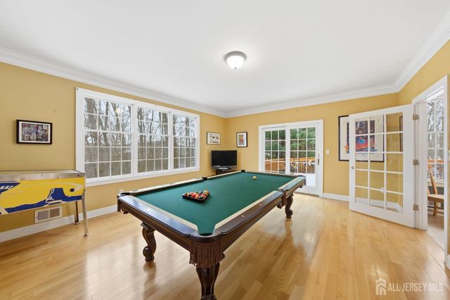 20 Sleepy Hollow Road, Denville, NJ 07834