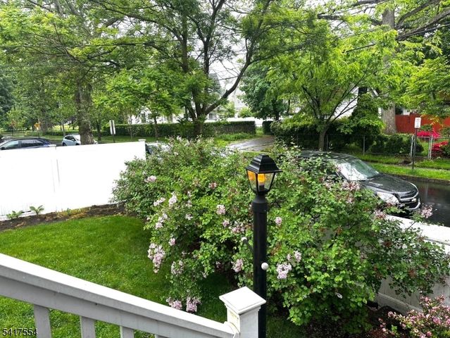 17 Carteret St, Bloomfield Twp., NJ 07003