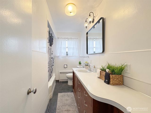 101 E Whidby Avenue, Port Angeles, WA 98362