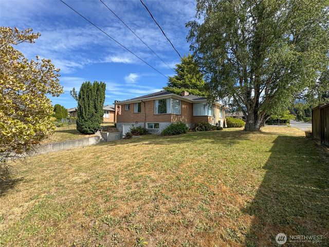 101 E Whidby Avenue, Port Angeles, WA 98362