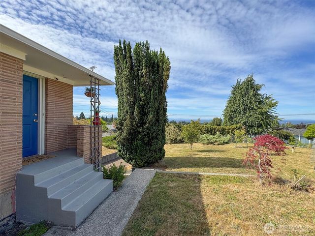 101 E Whidby Avenue, Port Angeles, WA 98362