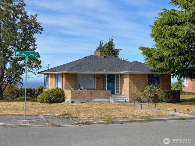 101 E Whidby Avenue, Port Angeles, WA 98362