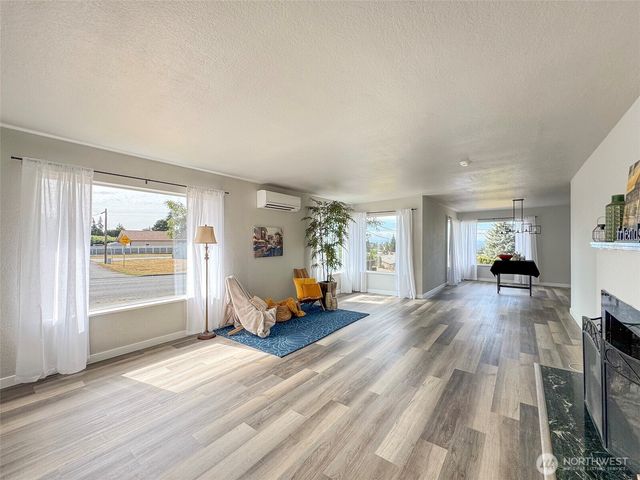 101 E Whidby Avenue, Port Angeles, WA 98362