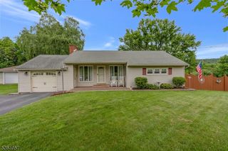 105 Vernon Ave, Hamburg Boro, NJ 07419
