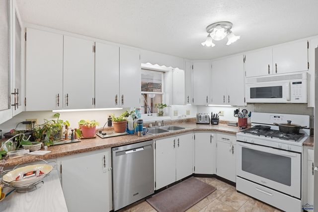 305 8TH, Sturgis, SD 57785