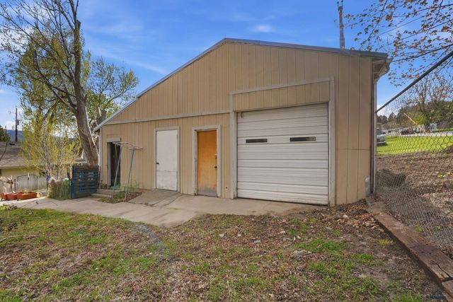 305 8TH, Sturgis, SD 57785