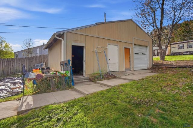 305 8TH, Sturgis, SD 57785