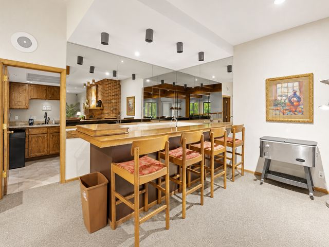 6051 Laurel Avenue 207, Golden Valley, MN 55416