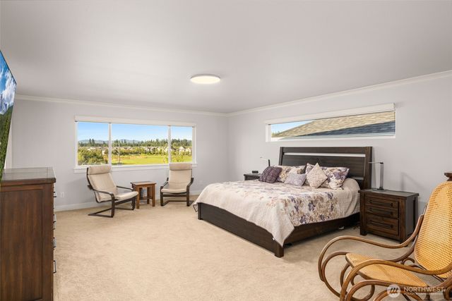 23070 SE Evergreen Street, Black Diamond, WA 98010