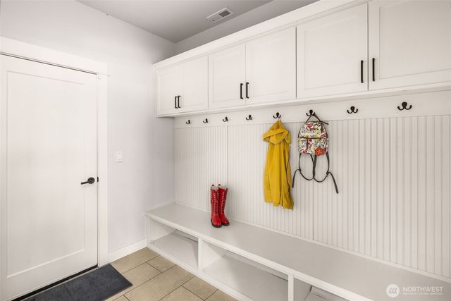 23070 SE Evergreen Street, Black Diamond, WA 98010