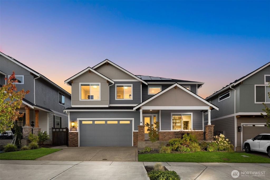 23070 SE Evergreen Street, Black Diamond, WA 98010