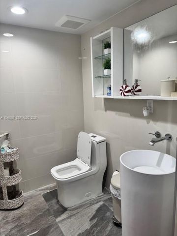 4229 W 7th Lane, Hialeah, FL 33012
