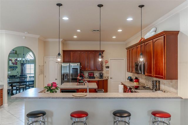 417 GRAND RESERVE DR, Davenport, FL 33837