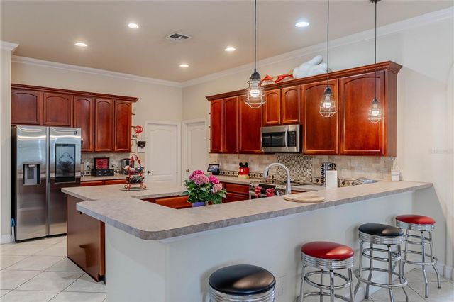 417 GRAND RESERVE DR, Davenport, FL 33837