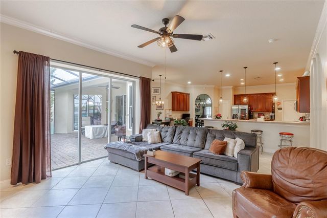 417 GRAND RESERVE DR, Davenport, FL 33837