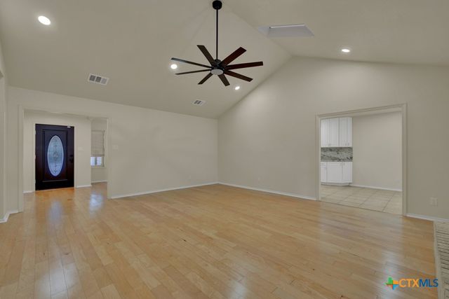 1260 Flaming Oak Drive, New Braunfels, TX 78132