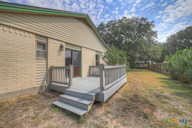 1260 Flaming Oak Drive, New Braunfels, TX 78132