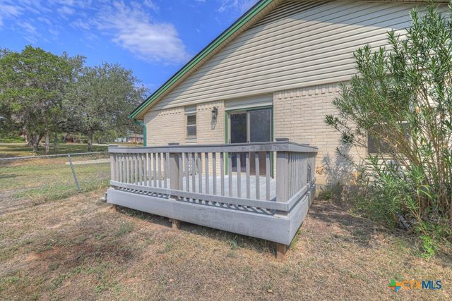 1260 Flaming Oak Drive, New Braunfels, TX 78132