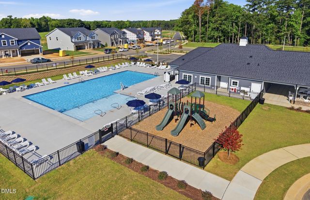 547 Autumn Leaf Way, Fuquay Varina, NC 27526