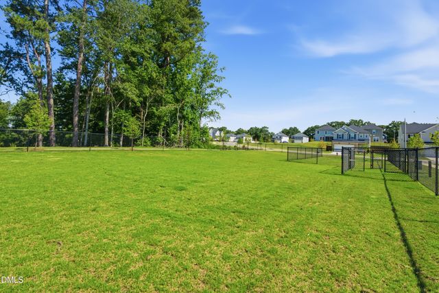 547 Autumn Leaf Way, Fuquay Varina, NC 27526