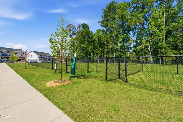 547 Autumn Leaf Way, Fuquay Varina, NC 27526