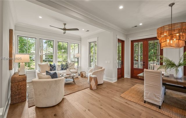 209 Harborview Dr, Beaufort, SC 29907