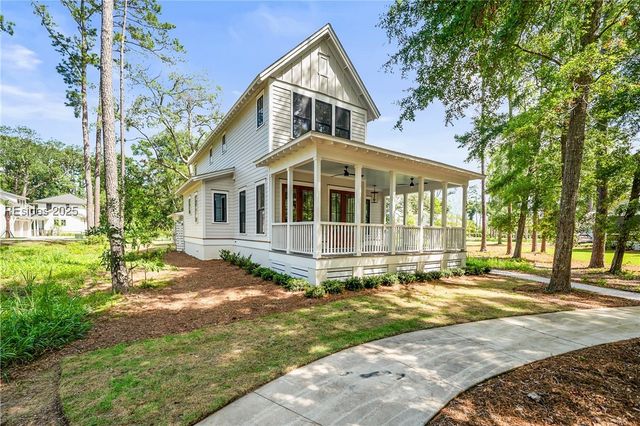 209 Harborview Dr, Beaufort, SC 29907