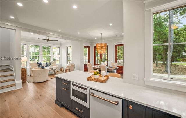 209 Harborview Dr, Beaufort, SC 29907