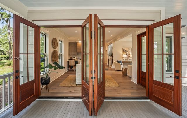 209 Harborview Dr, Beaufort, SC 29907