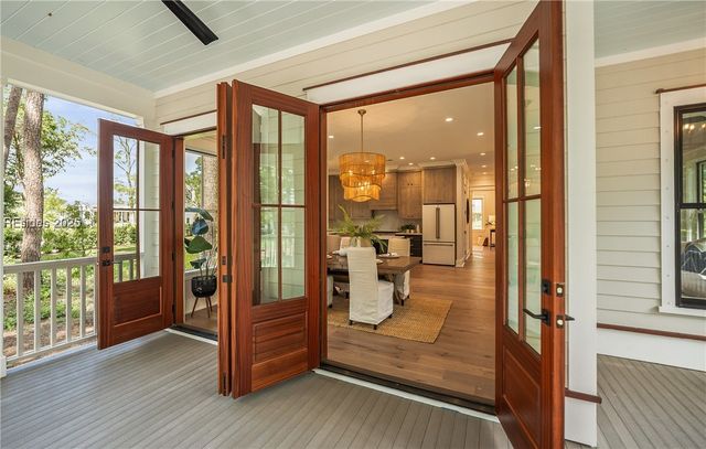 209 Harborview Dr, Beaufort, SC 29907