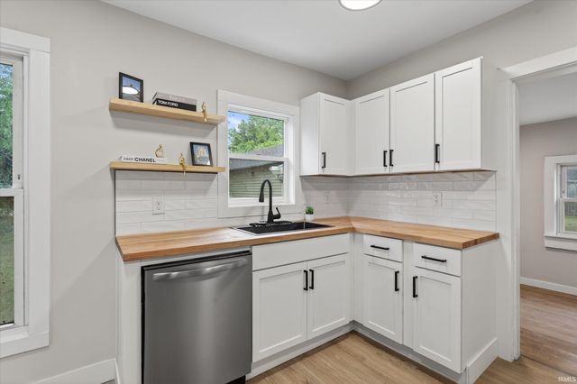 1434 E 4Th Street, Mishawaka, IN 46544