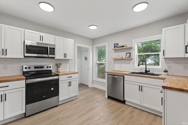 1434 E 4Th Street, Mishawaka, IN 46544