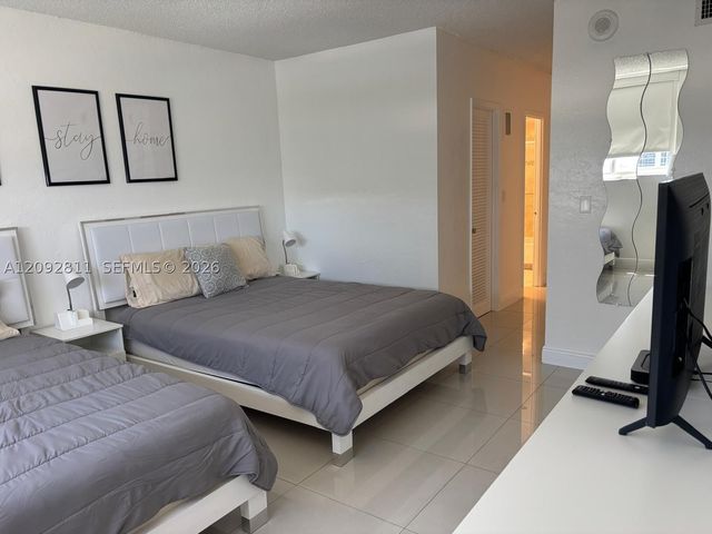 19370 Collins Ave 1021, Sunny Isles Beach, FL 33160