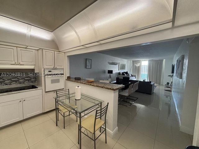 19370 Collins Ave 1021, Sunny Isles Beach, FL 33160