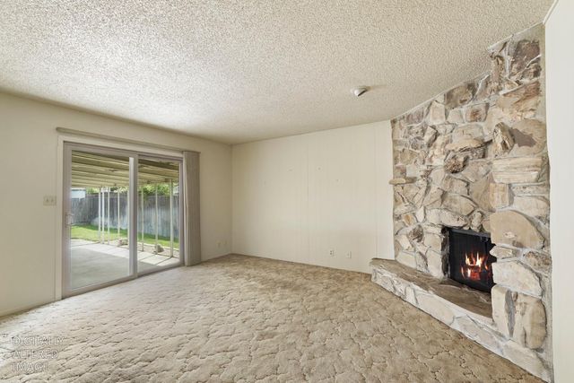 1207 Lakewood Dr, Lodi, CA 95240