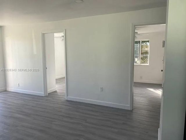 11961 SW 214th St, Miami, FL 33177