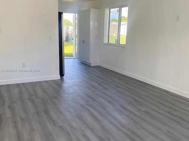 11961 SW 214th St, Miami, FL 33177