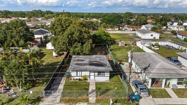 11961 SW 214th St, Miami, FL 33177