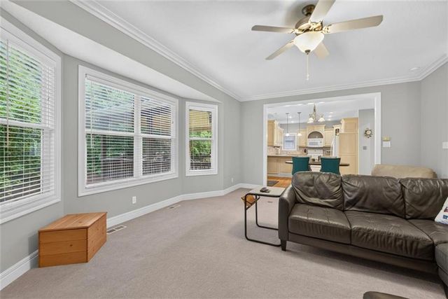 711 Willow Street, Lansing, KS 66043
