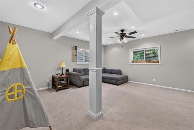 711 Willow Street, Lansing, KS 66043