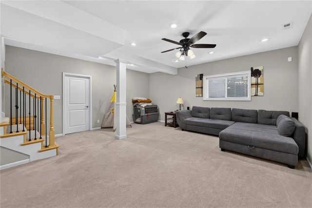 711 Willow Street, Lansing, KS 66043