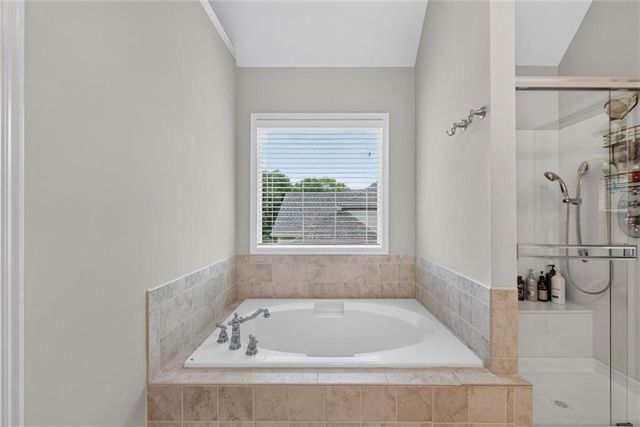 711 Willow Street, Lansing, KS 66043