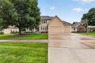711 Willow Street, Lansing, KS 66043
