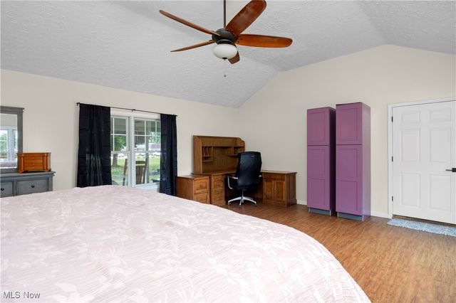 6635 Lake, Elyria, OH 44035