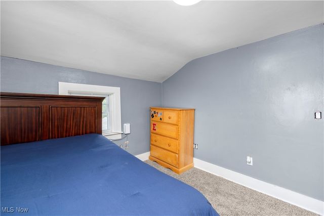 6635 Lake, Elyria, OH 44035