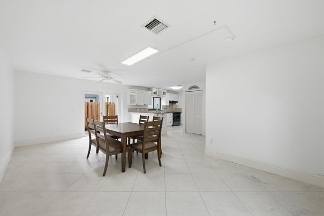 7680 NW 61st Terrace, Parkland, FL 33067