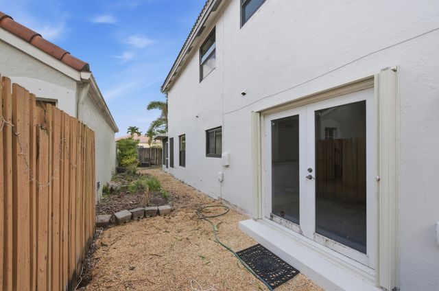 7680 NW 61st Terrace, Parkland, FL 33067